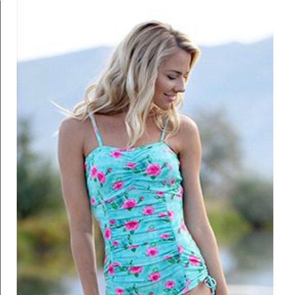 Mikarose Other - MikaRose mint floral tankini top sm1998t